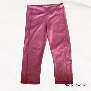 Live Love Dream Womens M Pink Athletic Crop Capri Leggings